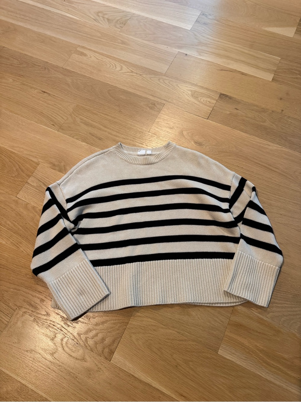 GAP Cream and Black Striped Crewneck Sweater - kids size L